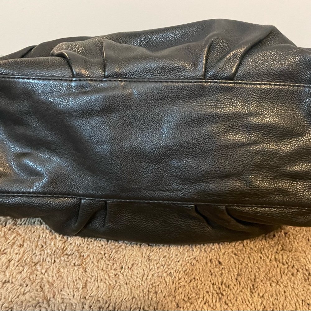 Marc Jacobs Black Leather Hobo Bag with Gold Accents - Picture 5 of 11